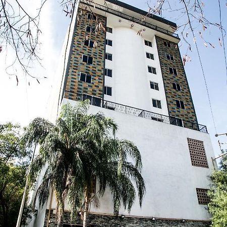 Booking Dioh Monterrey Zewnętrze zdjęcie