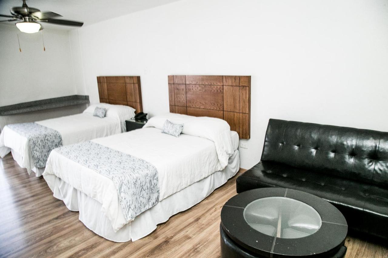 Booking Dioh Monterrey Zewnętrze zdjęcie