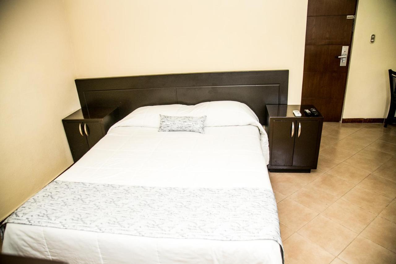 Booking Dioh Monterrey Zewnętrze zdjęcie