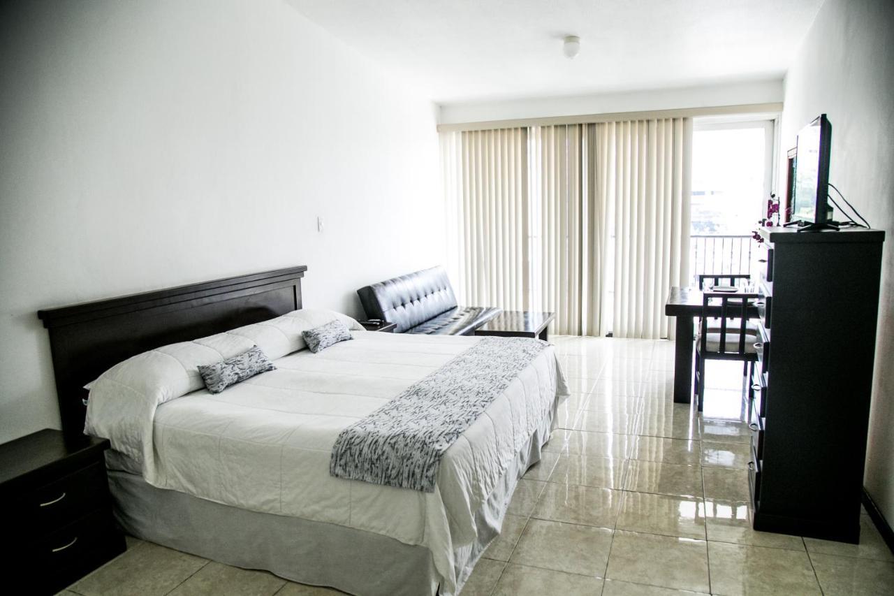 Booking Dioh Monterrey Zewnętrze zdjęcie